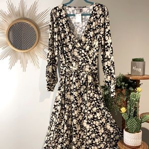 Women’s H&M Large Black & White Floral Dress NWT